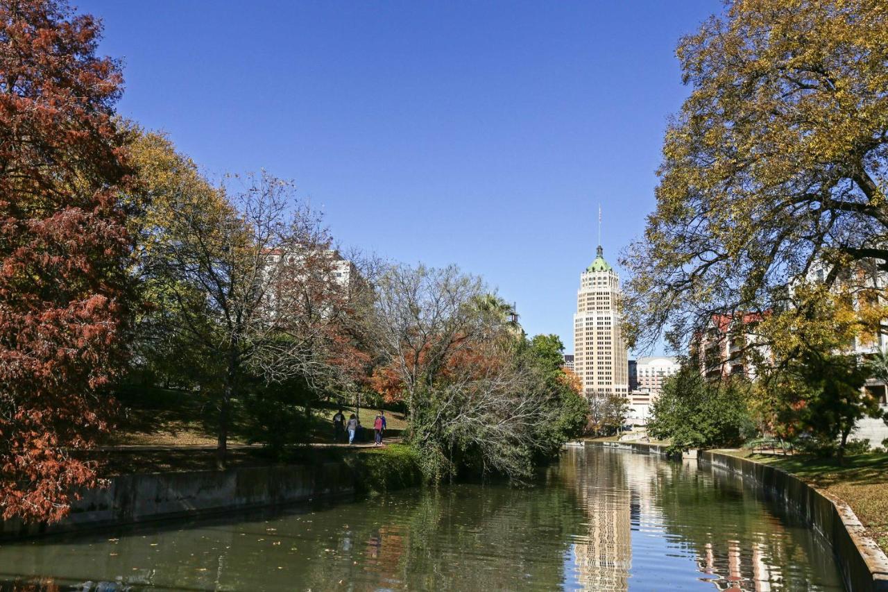 Riverwalk + Convention Center + Free Airport Uber San Antonio Exterior foto